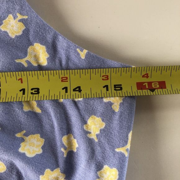 French Connection Women's Peony-Doria Smocked Top Size Medium - Picture 10 of 11